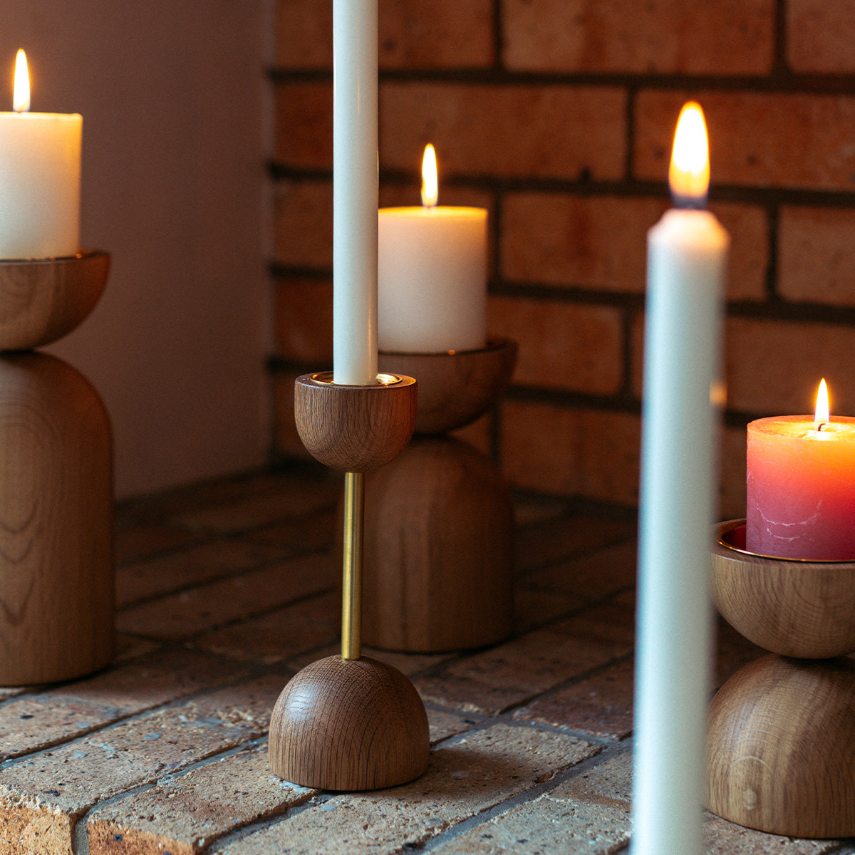 Duo candleholder, oak and gold, 18 cm