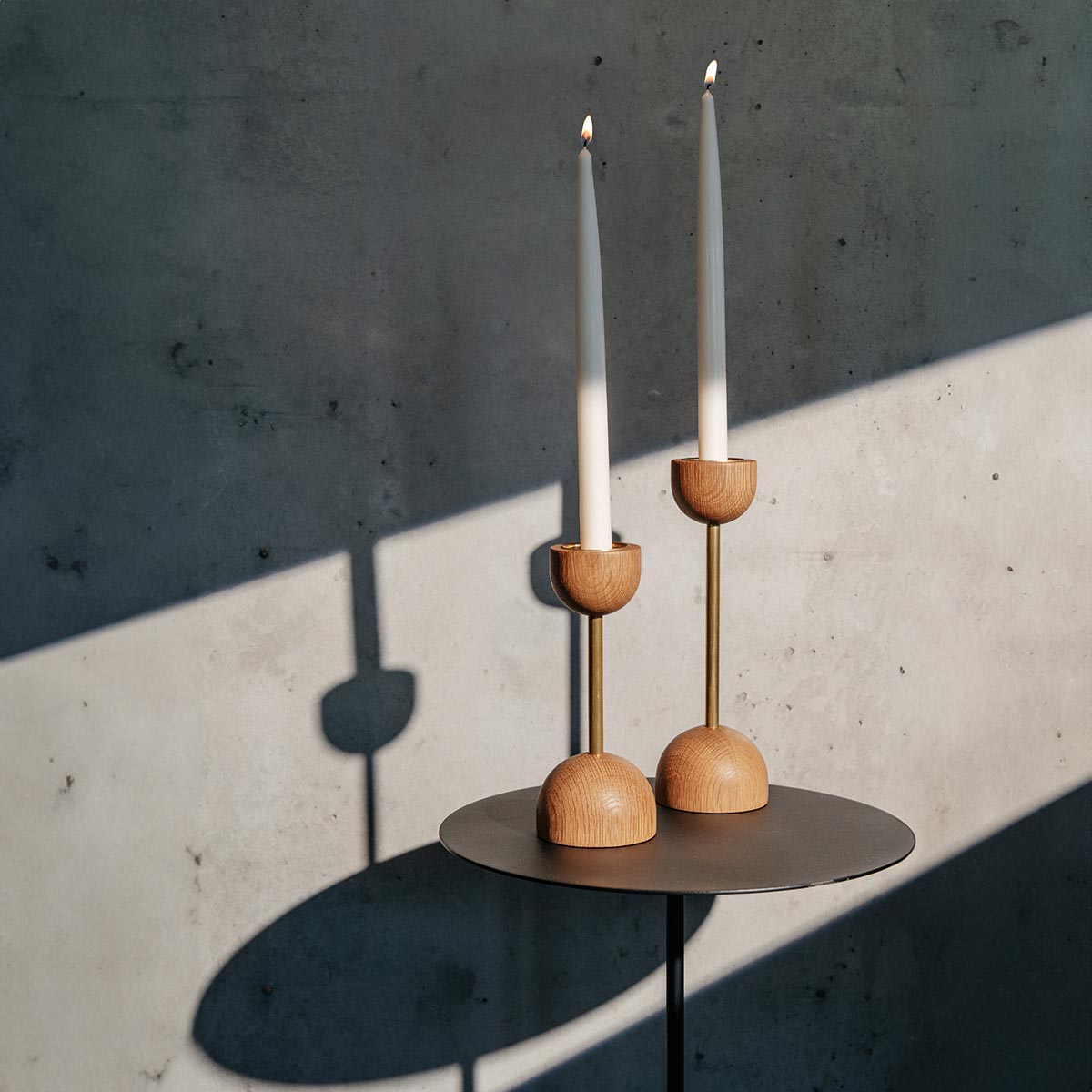 Duo candleholder, oak and gold, 22 cm