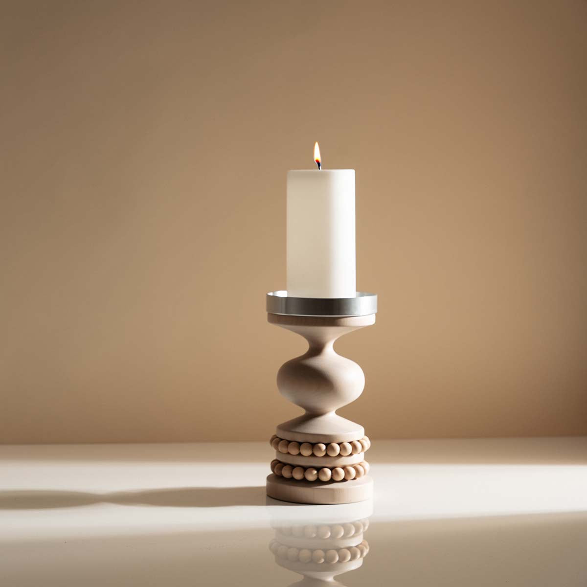 Keisarinna candleholder, varnished wood