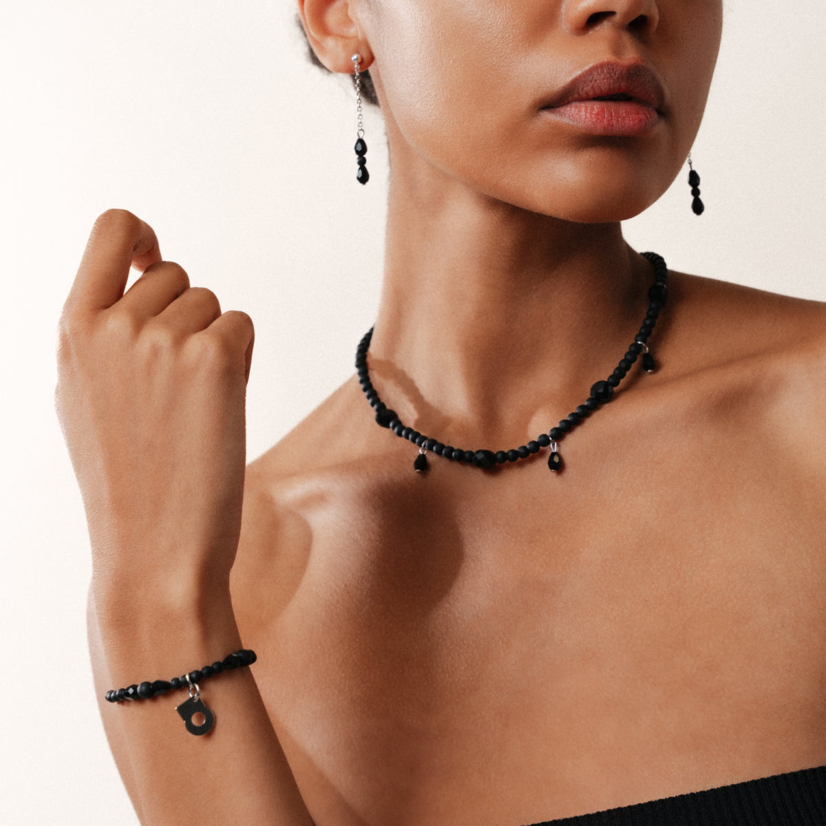 Sade bracelet, black