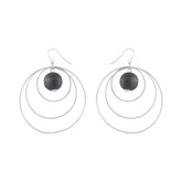 Piruetti earrings, black